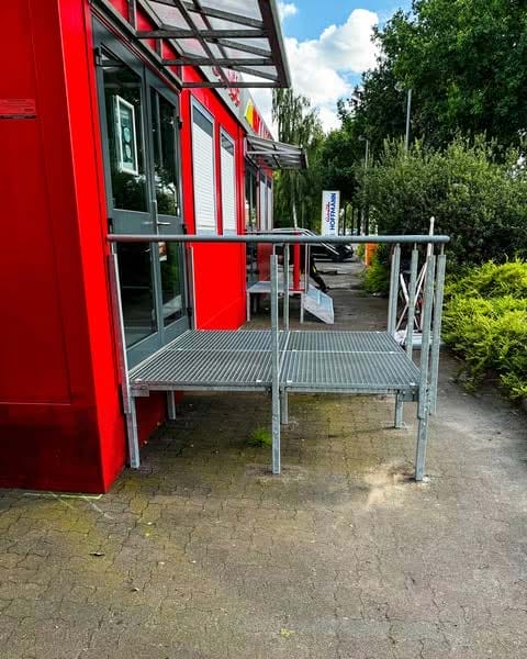 Gewerbefassade für die neue Carglass-Filiale in Itzehoe 10 Gewerbefassade Carglass